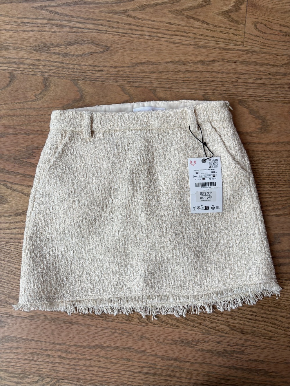 NWT - Zara Cream Tweed Fringe Hem Mini Skirt. Size 10